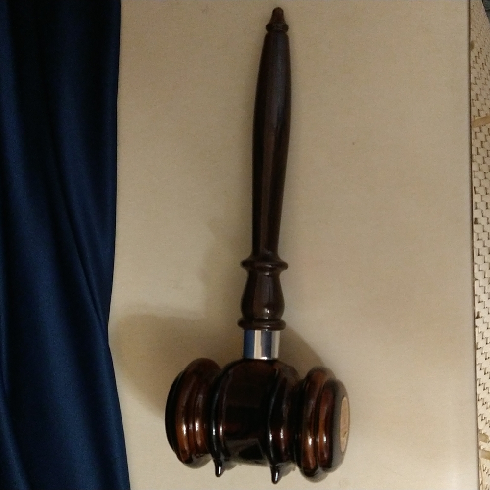 Vintage Avon 1967 Gavel Island Lime Aftershave Glass Decanter Plastic Handle - Picture 2 of 3